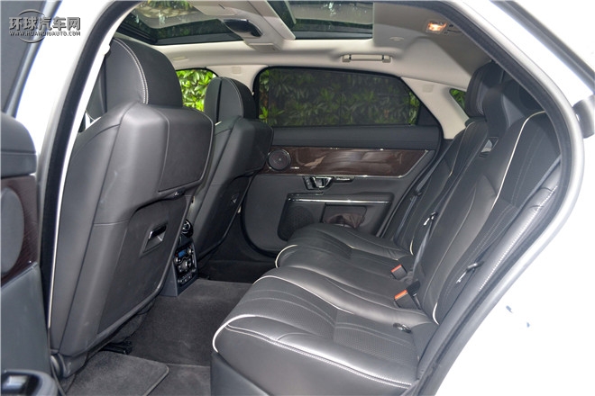 2016款 XJL 3.0 SC 四驅(qū)旗艦商務(wù)版