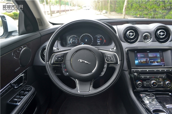 2016款 XJL 3.0 SC 四驅旗艦商務版