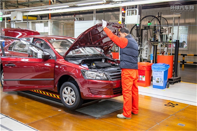 2015款 2.0TSI DSG至尊版