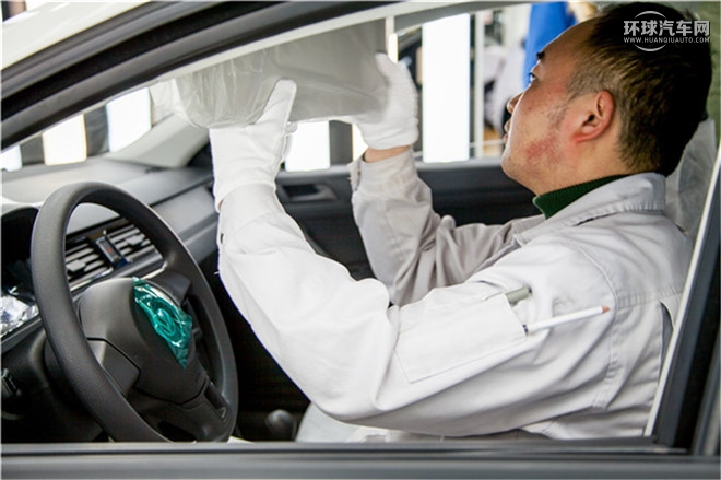 2015款 2.0TSI DSG至尊版