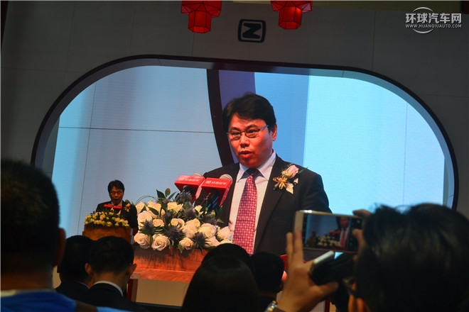 2015款 家用版 2.0T 手動(dòng)尊貴型