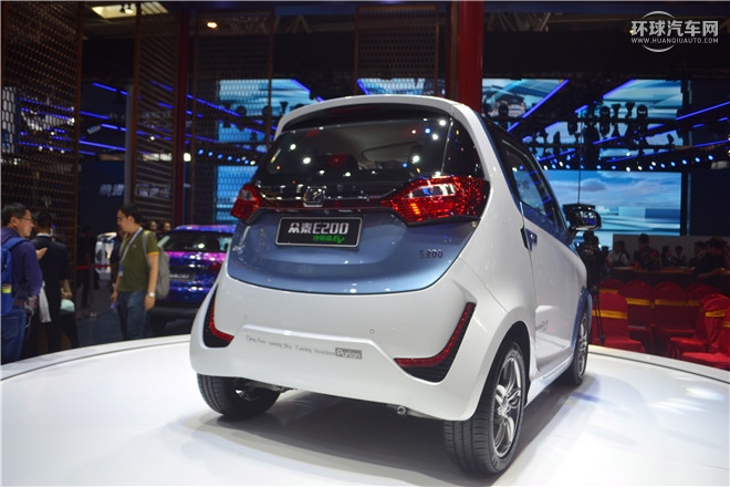 2015款 家用版 2.0T 手動(dòng)尊貴型