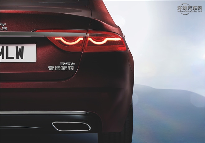 2016款 XF 2.0T 兩驅R-Sport運動版