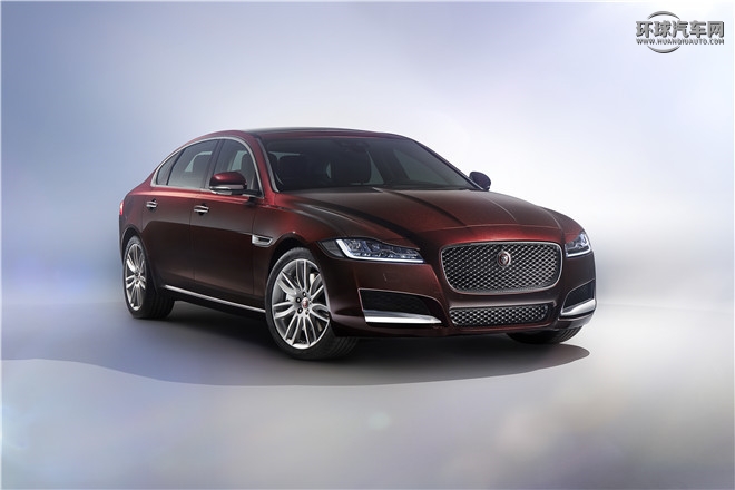 2016款 XF 2.0T 兩驅R-Sport運動版