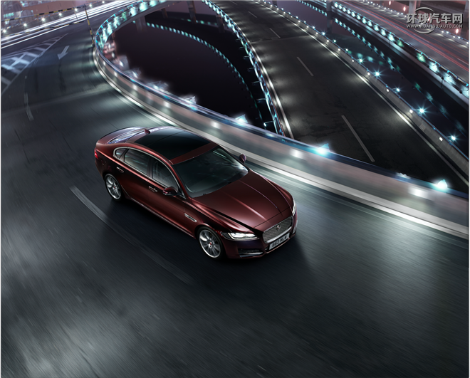 2016款 XF 2.0T 兩驅R-Sport運動版