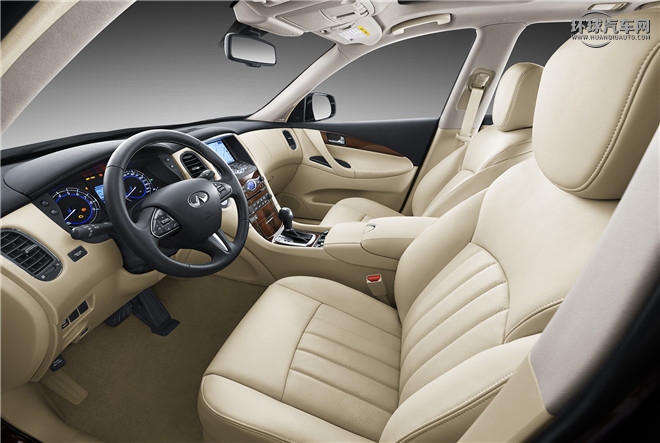 英菲尼迪（進(jìn)口）/英菲尼迪QX50/2.5L 四驅(qū)尊雅版