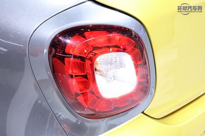 2016款 0.9T 極致版