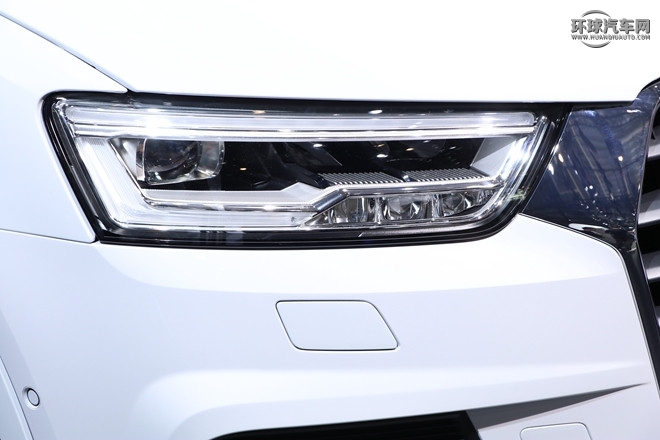 2016款 40 TFSI quattro 全時(shí)四驅(qū)運(yùn)動(dòng)型