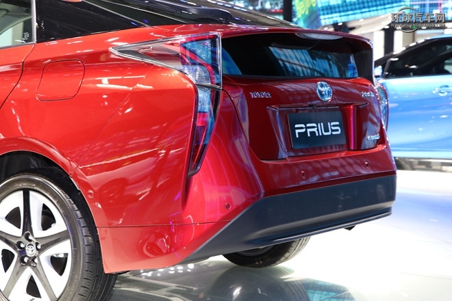 一汽豐田/普銳斯/1.8L 豪華先進版