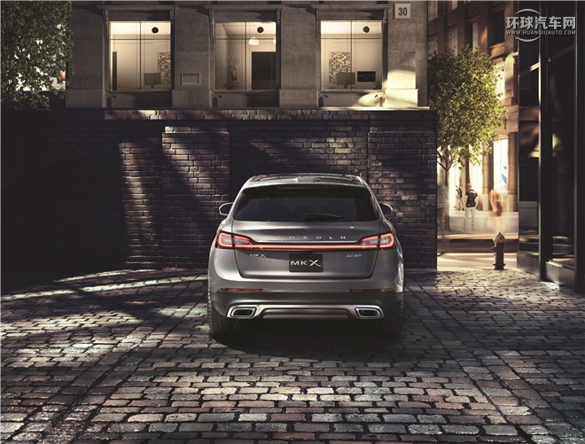 2015款 2.0T 兩驅尊享版