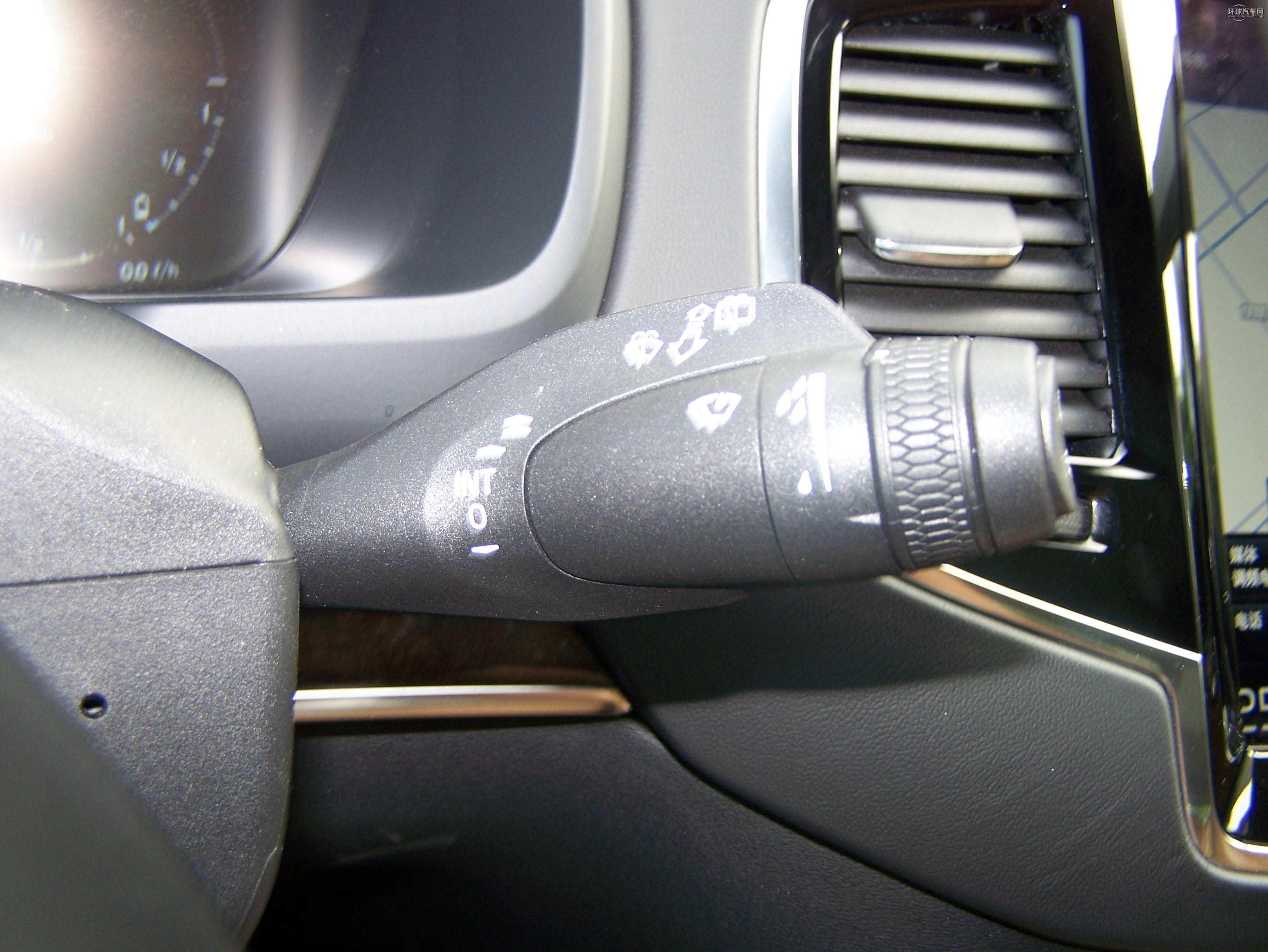 2016款 E驅混動 2.0T T8 榮譽