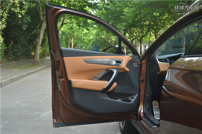 2016款 1.8T 尊享版THP200