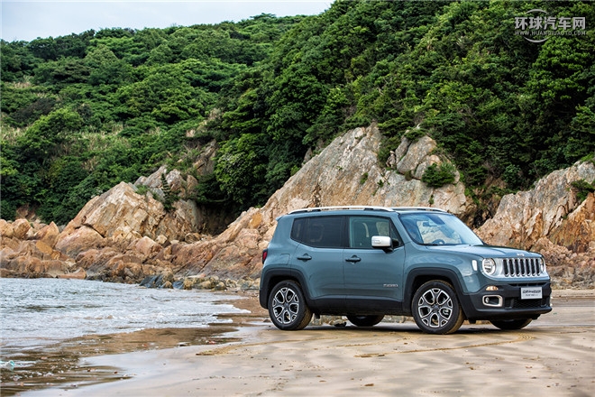 Jeep自由俠官圖
