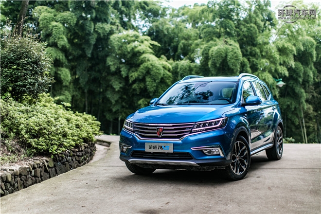 2016款 2.0T 四驅(qū)互聯(lián)網(wǎng)智尊版