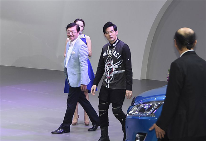 引爆成都車展的明星們