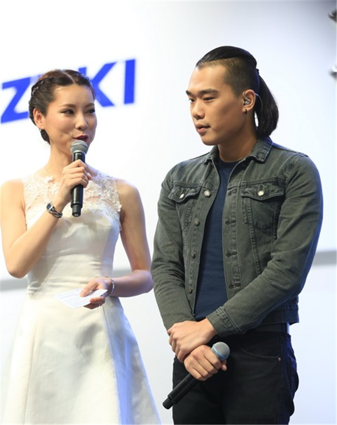 引爆成都車(chē)展的明星們