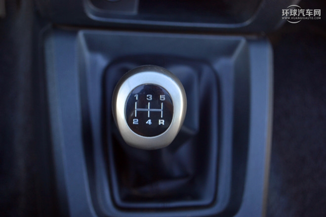 2014款 2.4L 手動征途版
