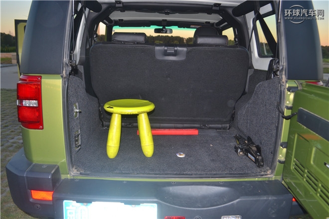 2014款 2.4L 手動征途版