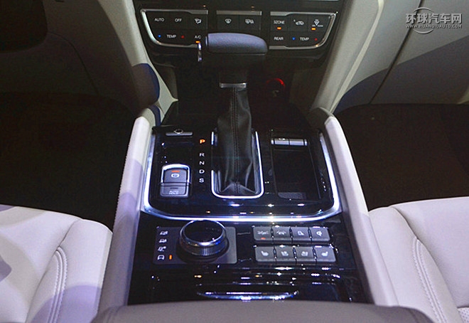 2017款 320T 兩驅(qū)豪華智聯(lián)版