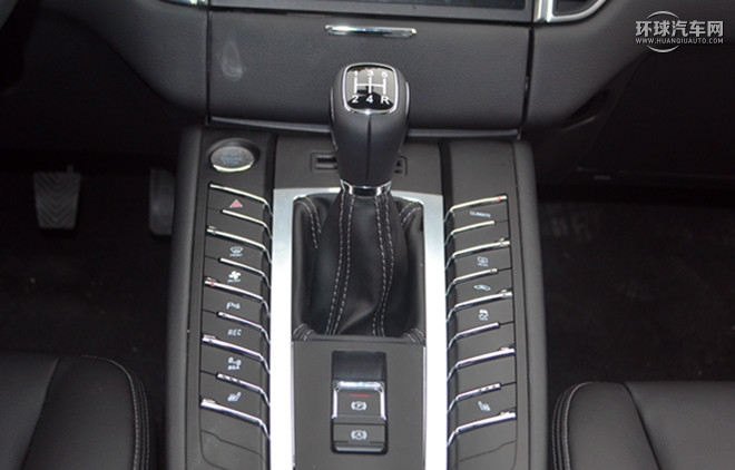 2017款 2.0T 手動極致之光版