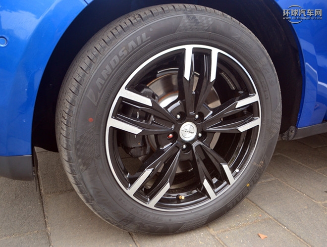 2017款 2.0T 手動極致之光版