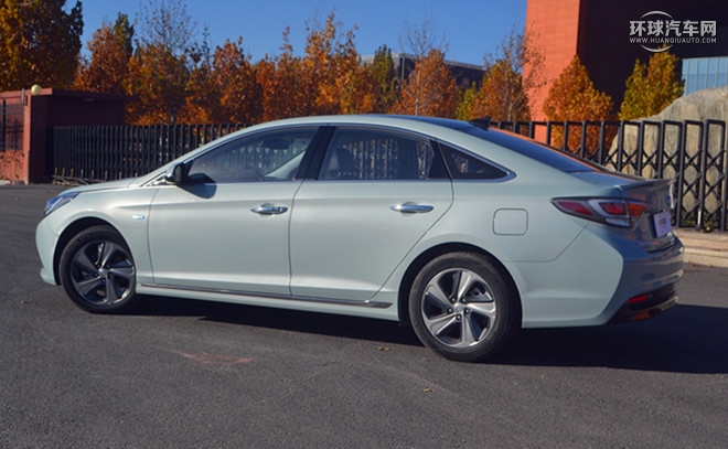 2016款 2.0L hybrid HS領先型