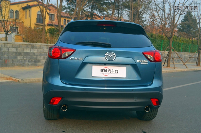 2015款 2.5L 自動(dòng)四驅(qū)旗艦型