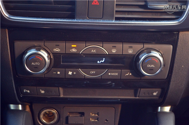 2015款 2.5L 自動四驅(qū)旗艦型