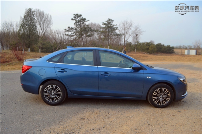 2016款 18T 雙離合運(yùn)動(dòng)旗艦型