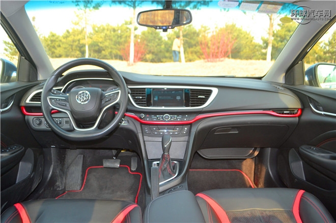 2016款 18T 雙離合運動旗艦型