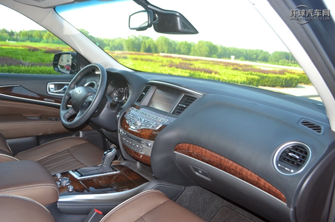 2016款 2.5T Hybrid 四驅全能版