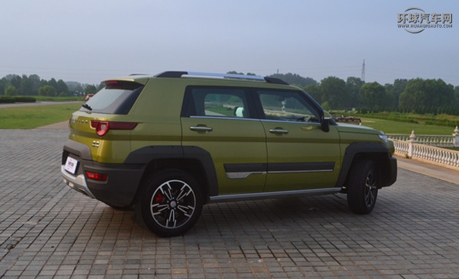 2016款 1.5T CVT豪華型