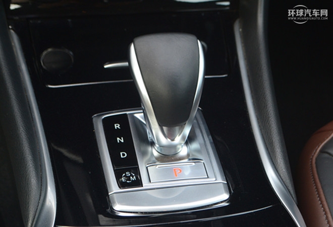 2017款 2.0T 四驅(qū)極限版