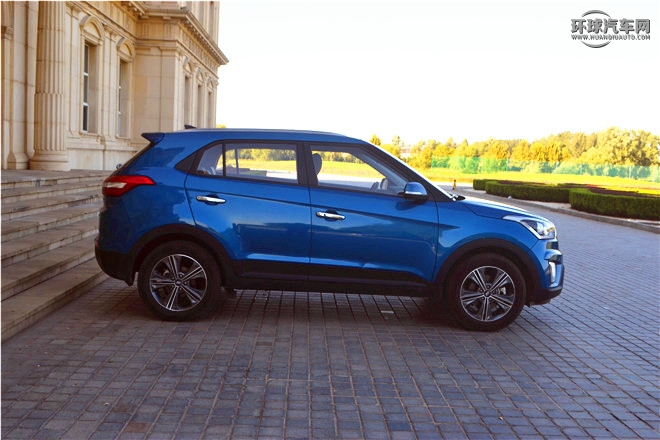 2015款 2.0L 自動四驅尊貴型DLX