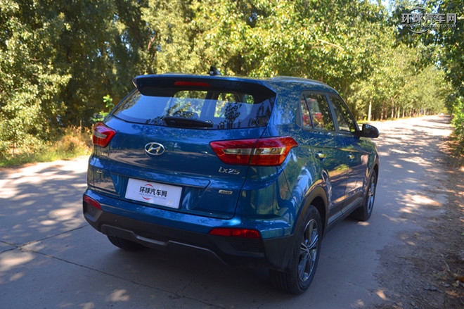 2015款 2.0L 自動四驅尊貴型DLX