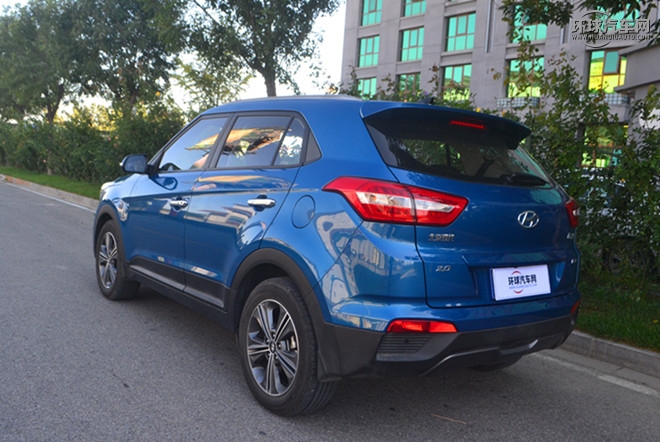 2015款 2.0L 自動(dòng)四驅(qū)尊貴型DLX