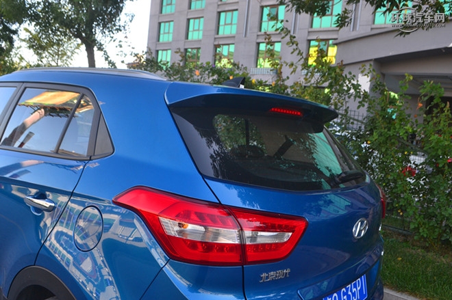 2015款 2.0L 自動四驅尊貴型DLX