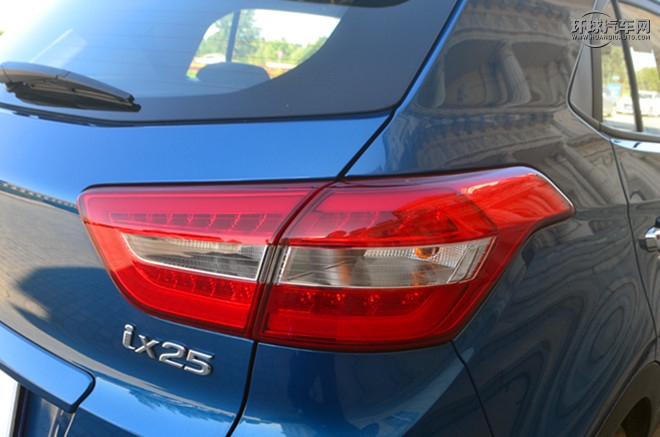 2015款 2.0L 自動(dòng)四驅(qū)尊貴型DLX