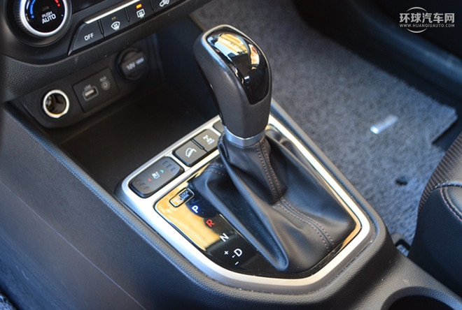 2015款 2.0L 自動(dòng)四驅(qū)尊貴型DLX