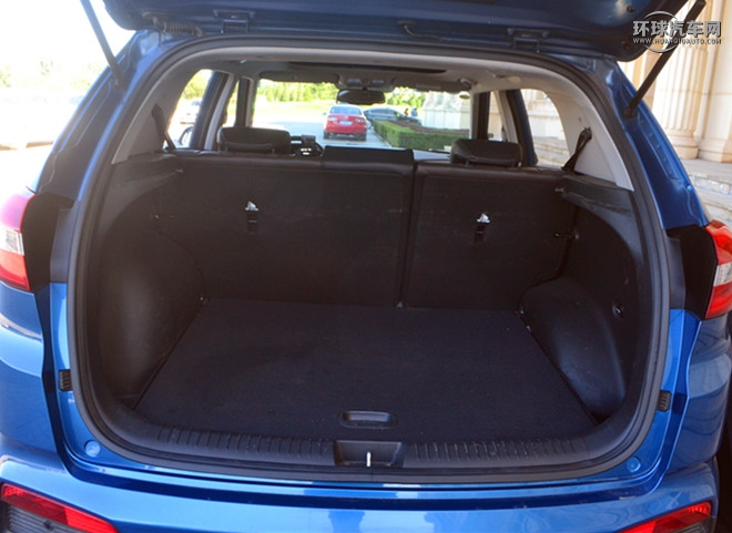 2015款 2.0L 自動(dòng)四驅(qū)尊貴型DLX