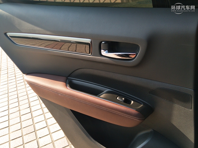 2017款 2.5L 四驅(qū)至尊版