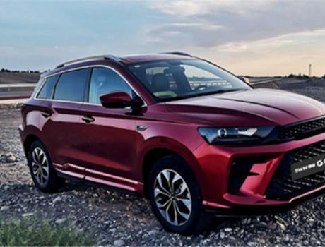 年輕就要往前沖，“顏出必行”斯威G01F