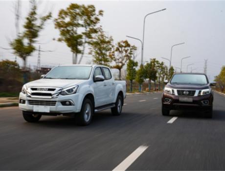 日系皮卡實力在線，鈴拓汽油版對比納瓦拉