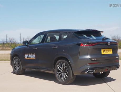 懂車帝官方實測檢驗！長安UNI-Z純電續(xù)航達成率、油耗、空間等表現(xiàn)卓越