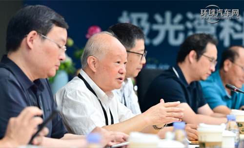 十佳“中國心”專家實地體驗，極光灣超級電混系統展現全球競爭力 極光灣BHE15TDEB混動專用發動機獲專家點贊，將搭載吉利銀河M9量產上市第6張