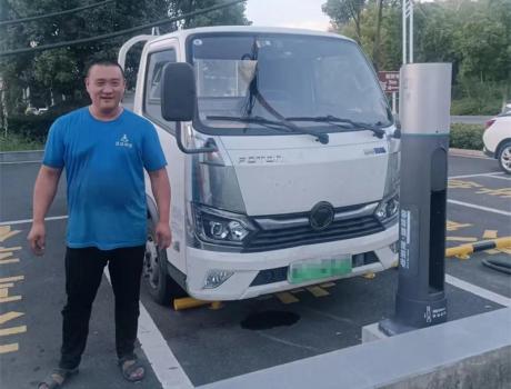 十年老司機(jī)輾轉(zhuǎn)重回貨運(yùn)路，為何獨(dú)選奧鈴智藍(lán)EM？