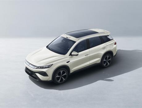 宋Pro飛馳版：以前沒得選，現在我想全都要