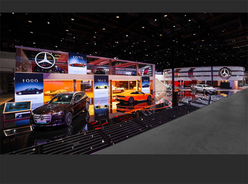 從經典到未來 梅賽德斯-奔馳攜40款時代