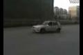 小車也瘋狂 網友自拍夏利漂移視頻