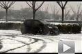 下雪帶來的歡樂！車友駕F0雪中原地打轉(zhuǎn)
